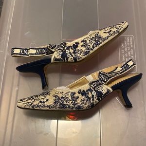 Women’s Dior medium size heel - Size 38D